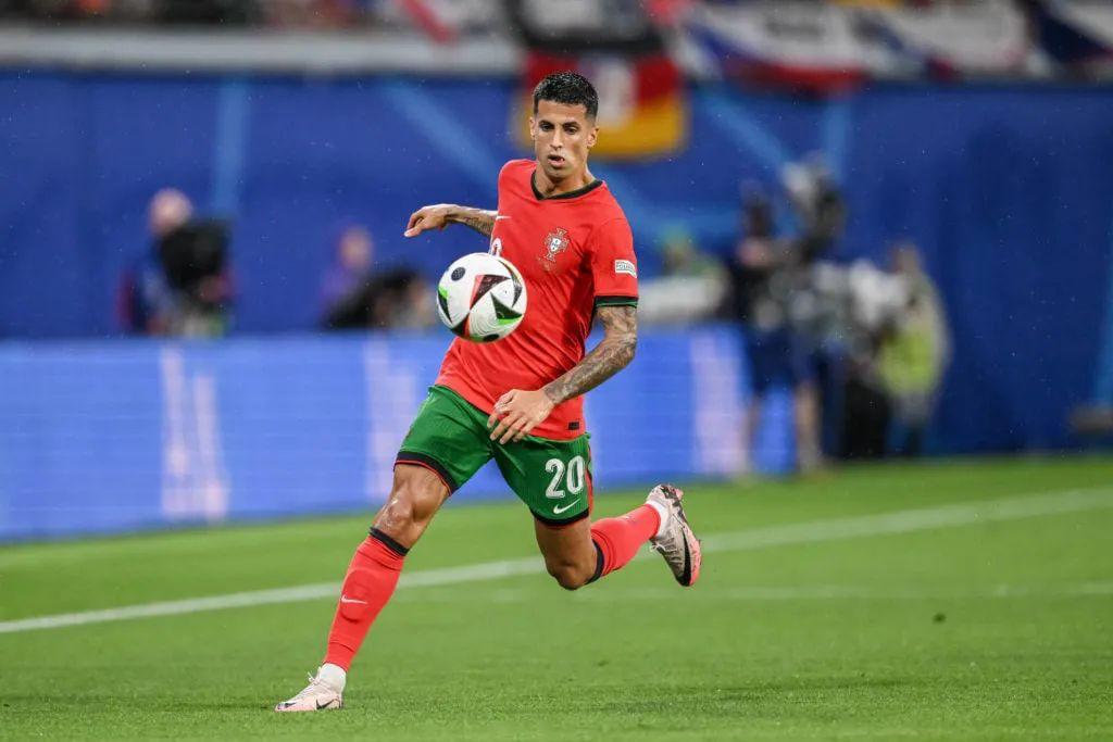 许多教练都 许多教练都